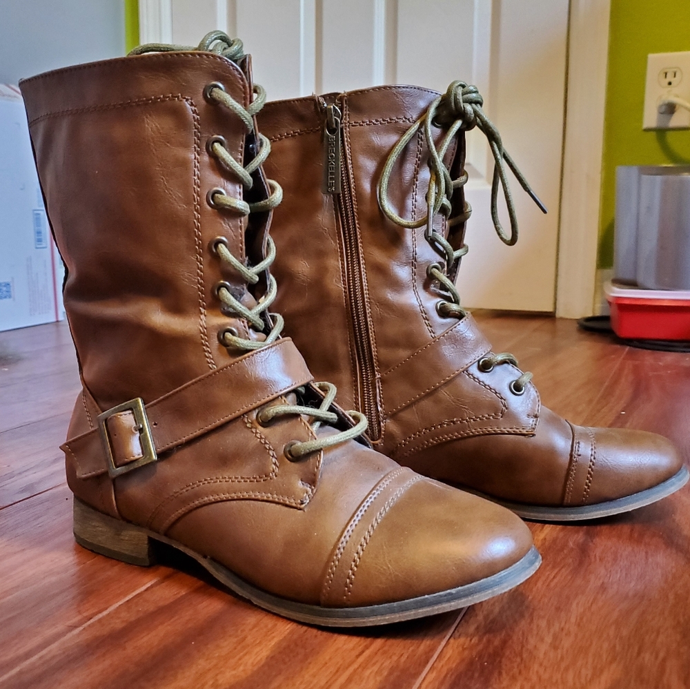 !SOLD ON MERC! Brown Buckle Booties